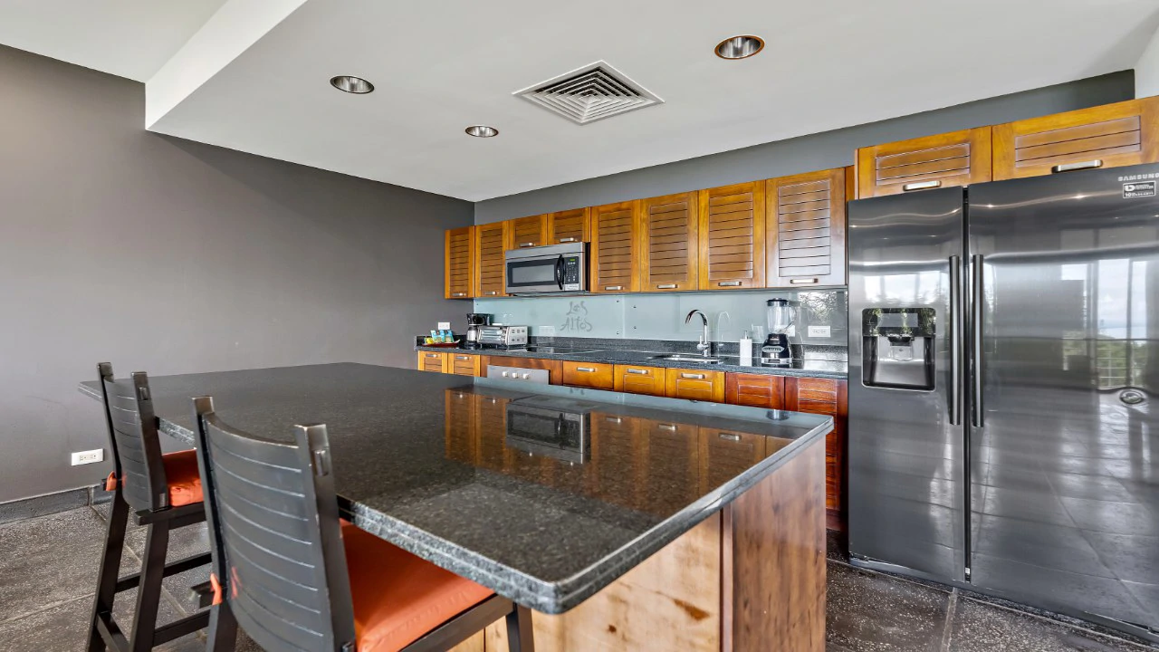 Rainforest 23B: Live in the number one luxury development with private beach in the national reserve of Manuel Antonio - Gallery image 4