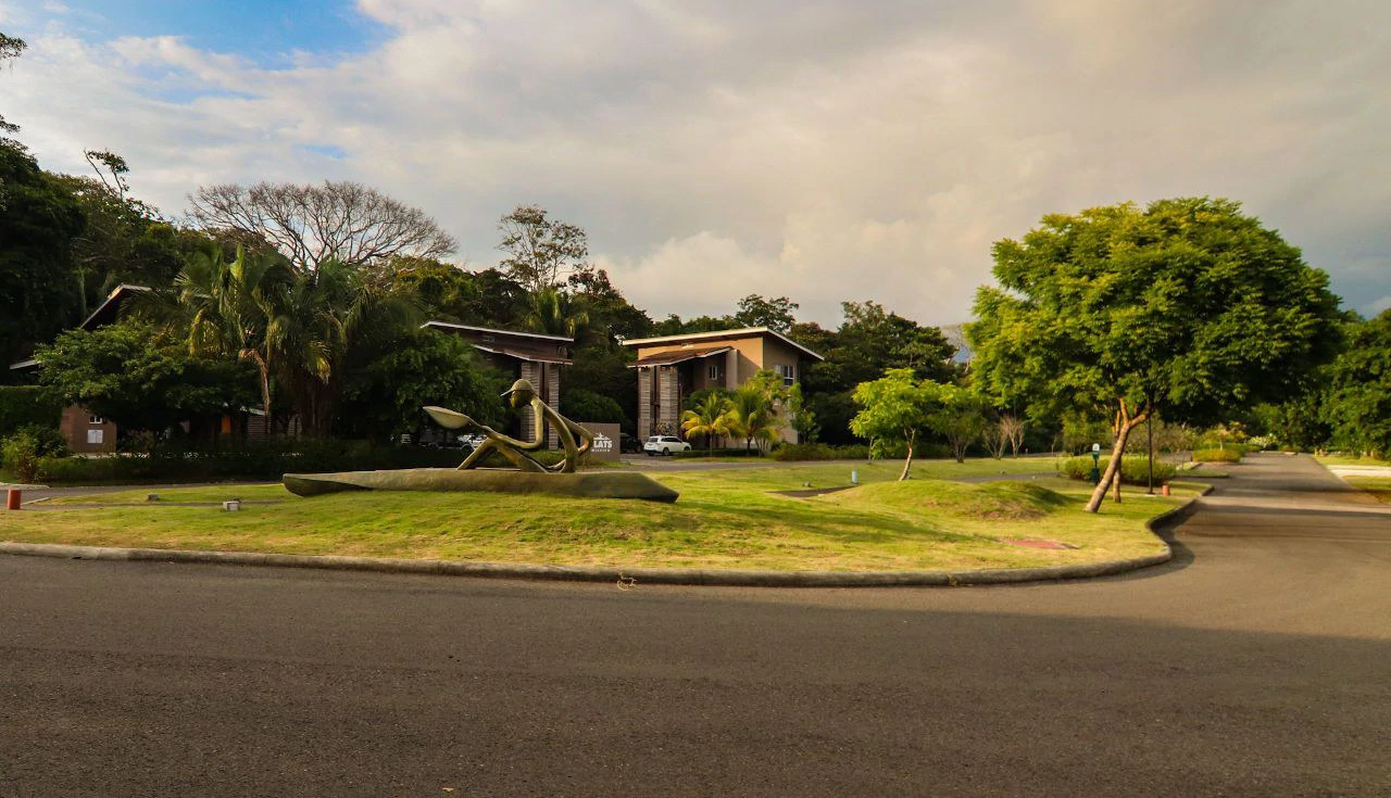 Playa Hermosa Oceanfront Lot 07: Amazing beach front lots for sale in Playa Hermosa in one of the most luxurious and private beach communities in Costa Rica! - Gallery image 83