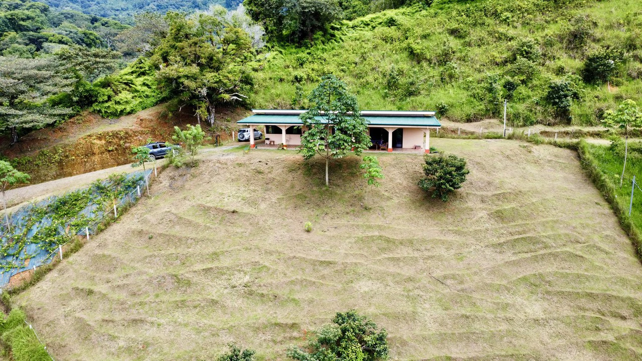 2.6 ACRES – 3 Bedroom Home With Beautiful Views, Several More Building Sites, Perfect For Small Farm!!! - Gallery image 2