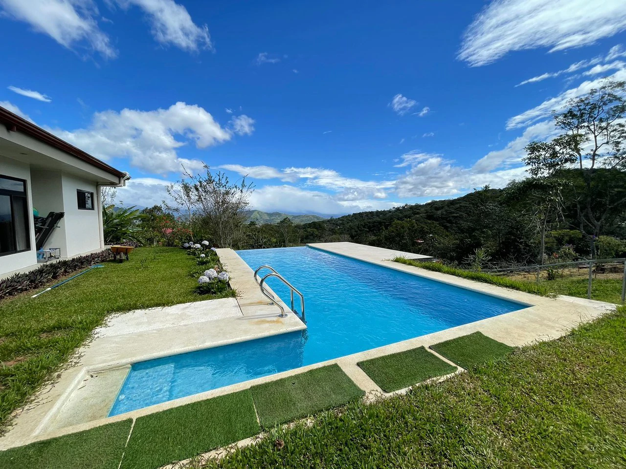 FOR SALE: Charming Get away Property in Zaragoza de Palmares: House For Sale in Palmares - Gallery image 24