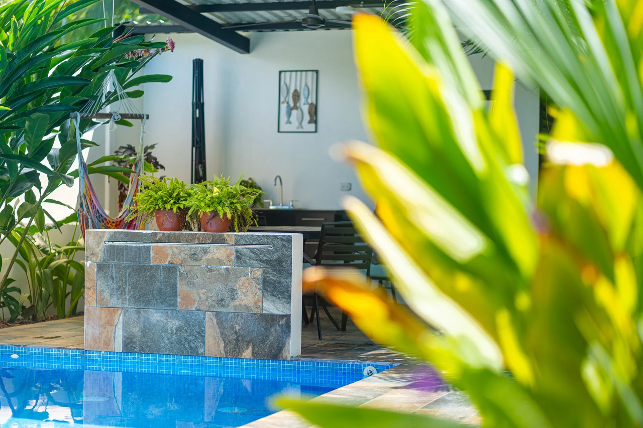 Modern 3 Bedroom Home - Walking distance to it all! - Gallery image 65