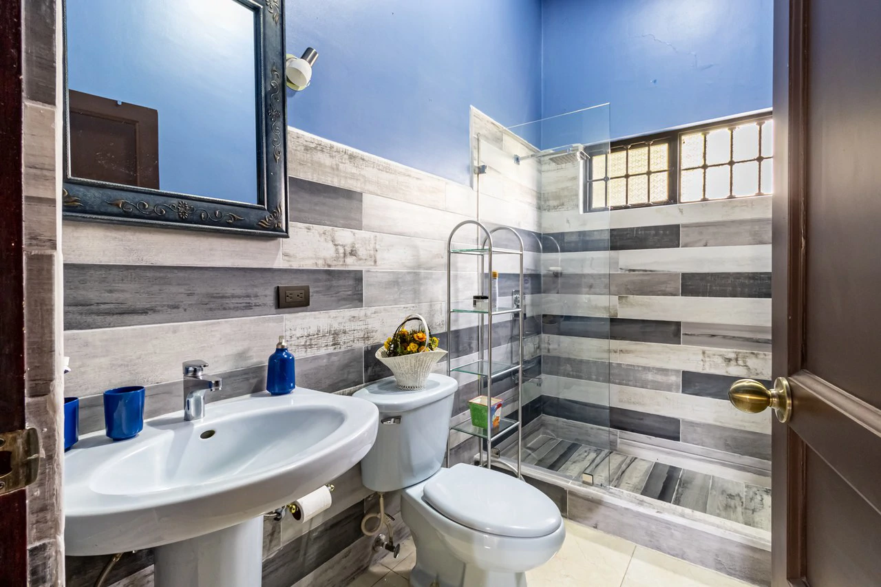 House For Sale in Escazú - Gallery image 14