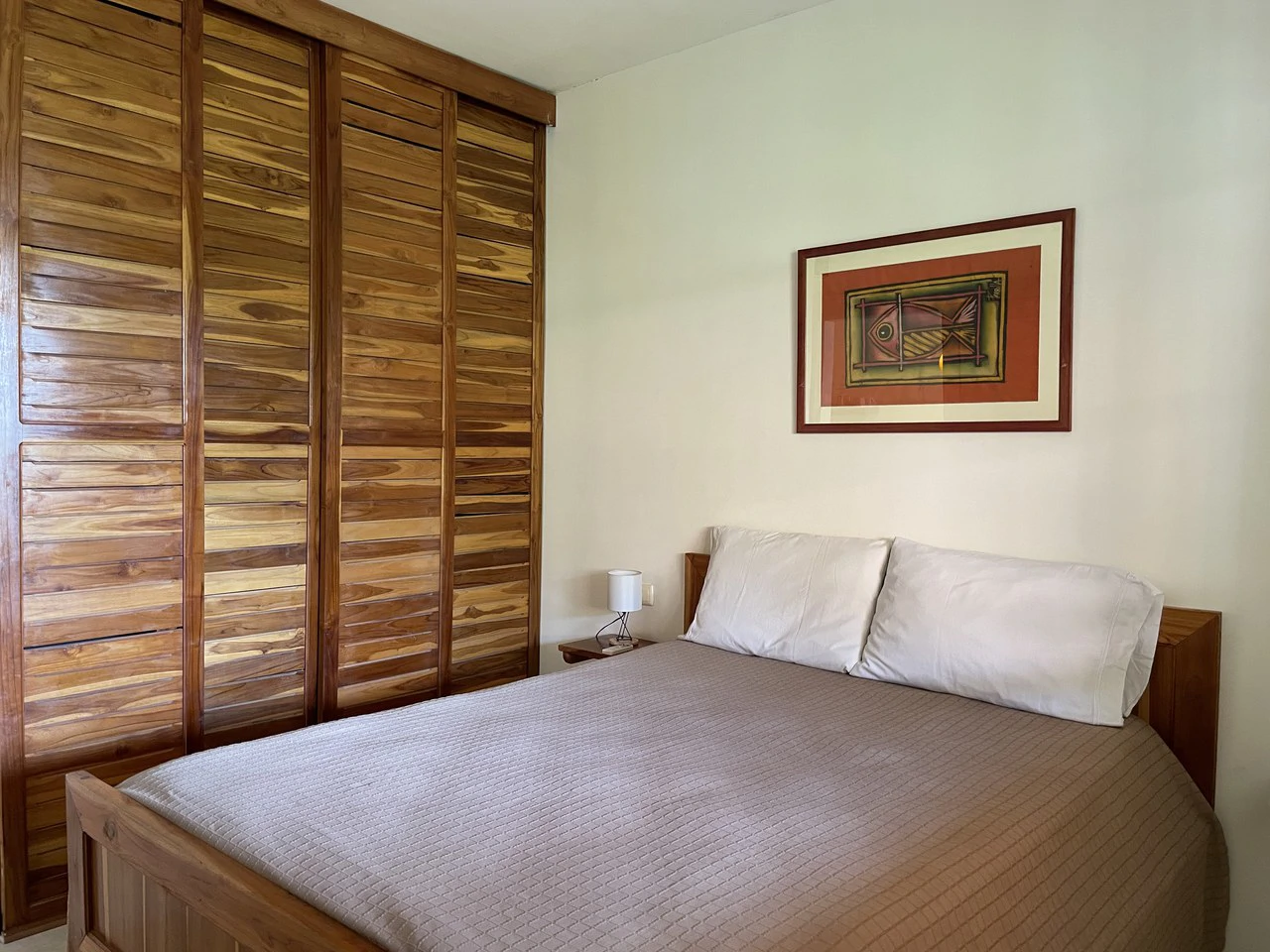 Santa Teresa 2 Bedroom House + 6 Rental Apartments: A Multi Unit Vacation Rental with Pool & Steps from the beach - Gallery image 7