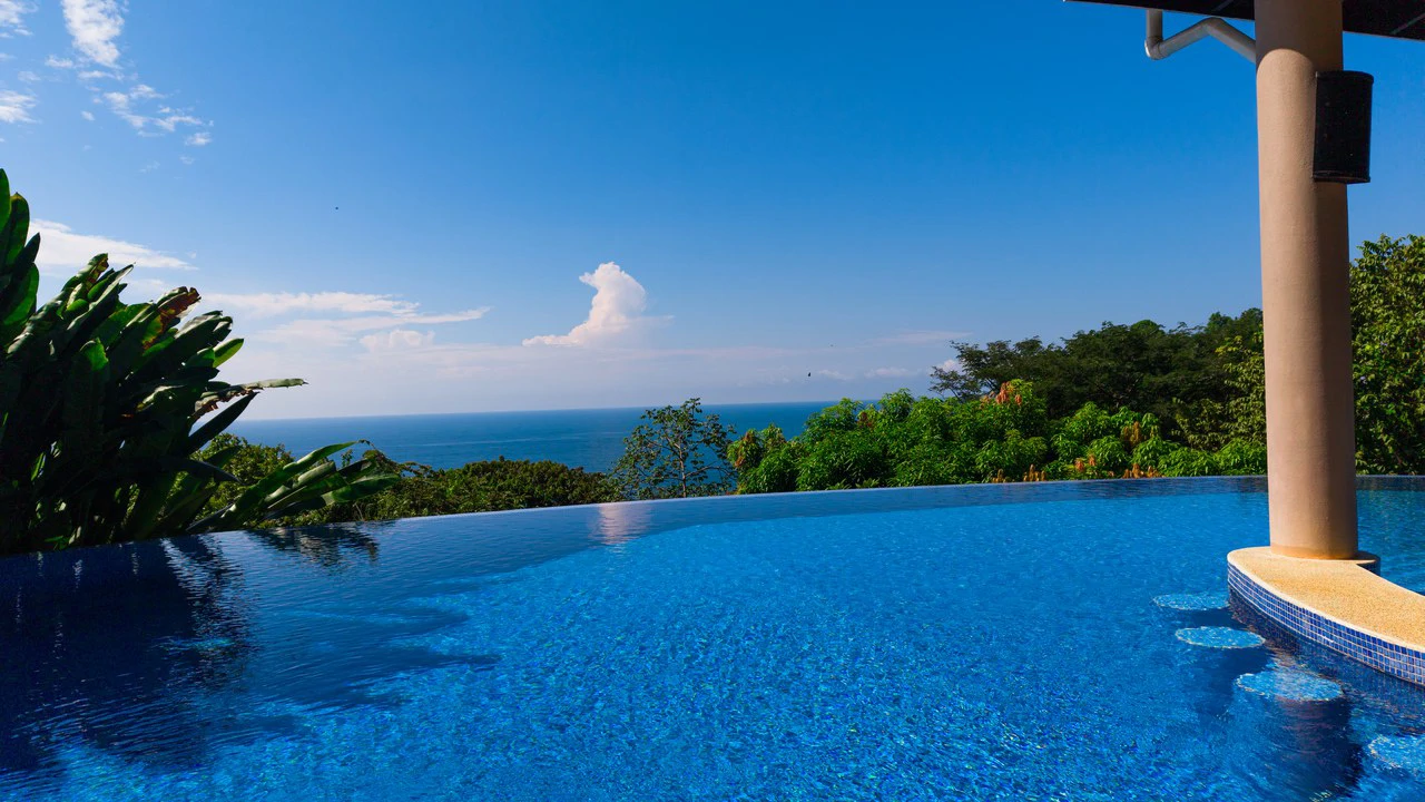 Ocean View Luxury Estate with An Incredible Location in Dominical - Gallery image 3