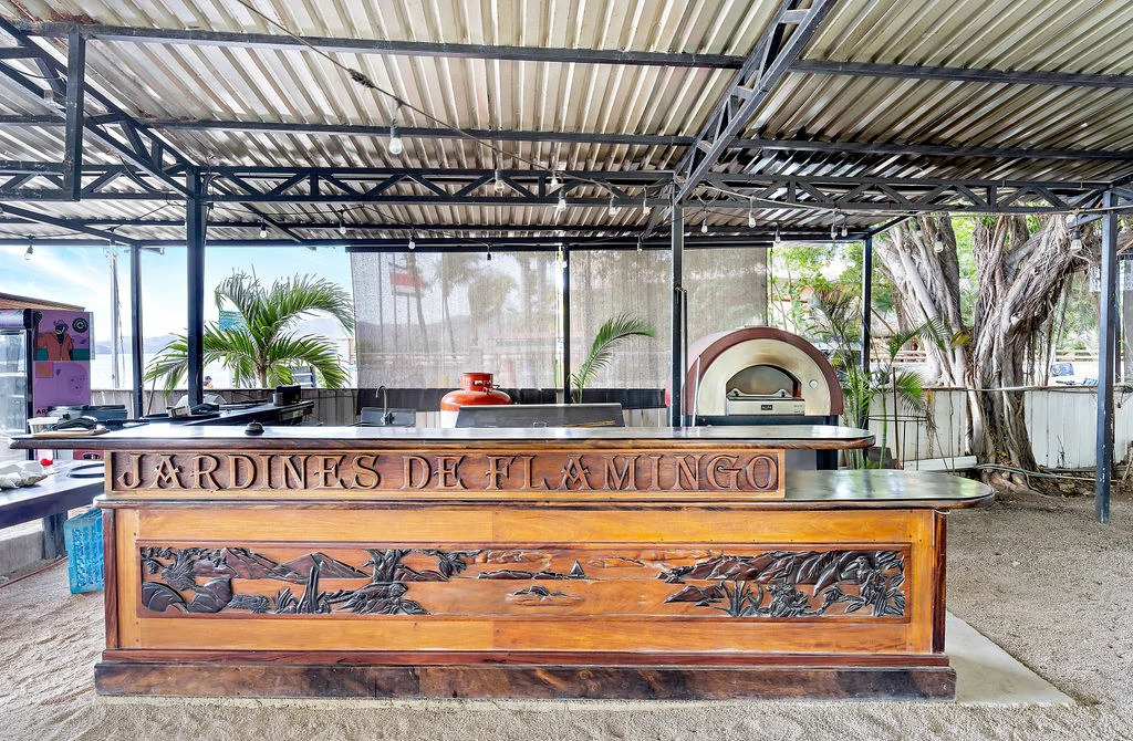 Beachfront Restaurant: Titled Beachfront Land Included in Sale!  Great Business Opportunity! - Gallery image 18
