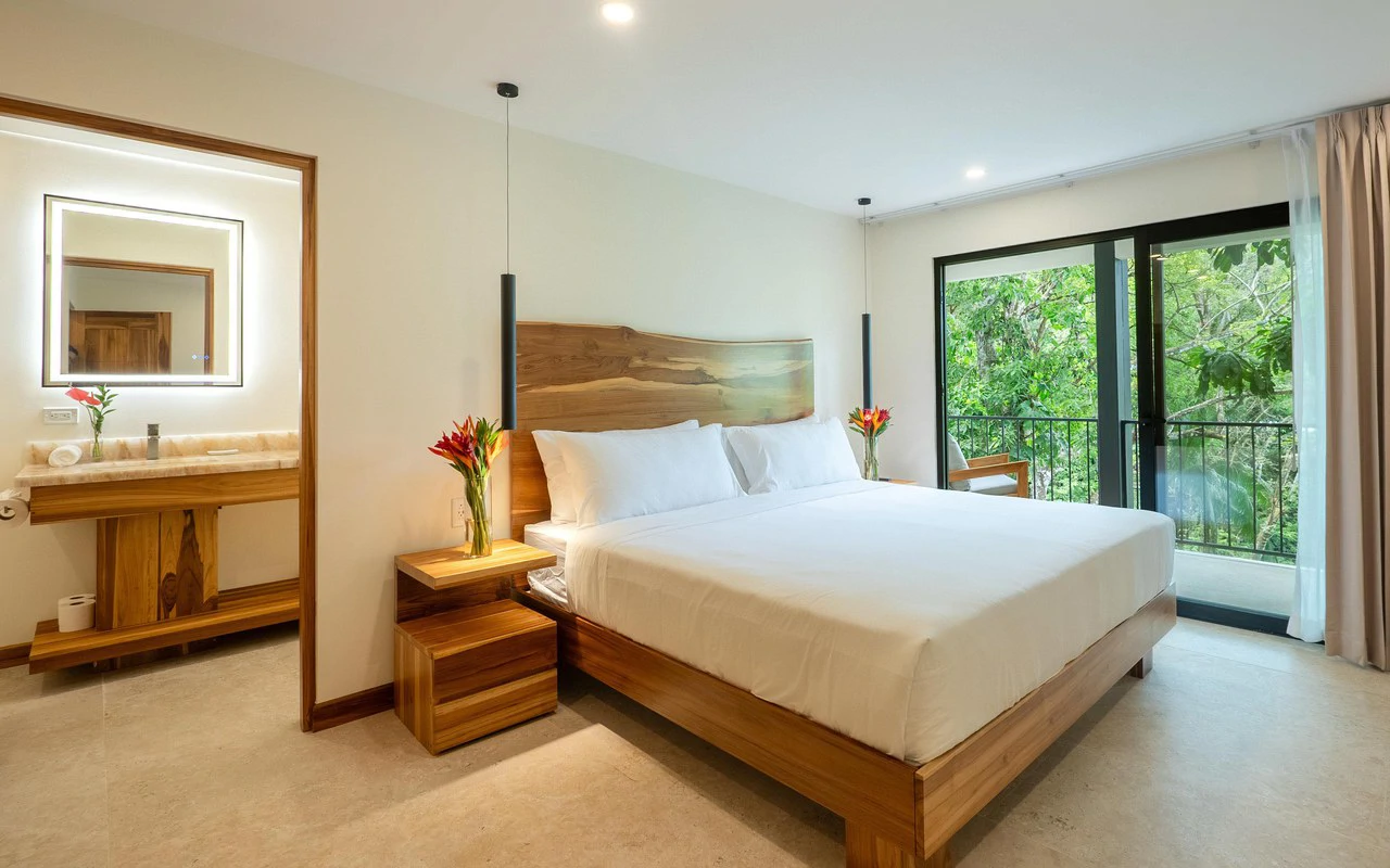 Grand luxury 9 bedroom, 9.5 bath Rainforest & Mountain View Estate near Marina Pez Vela - Gallery image 33
