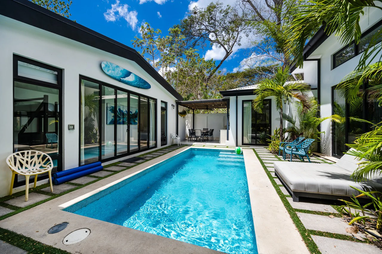 Casa Rio: Modern 5-Bedroom Home with Pool & Casita in Surfside Potrero - Gallery image 10