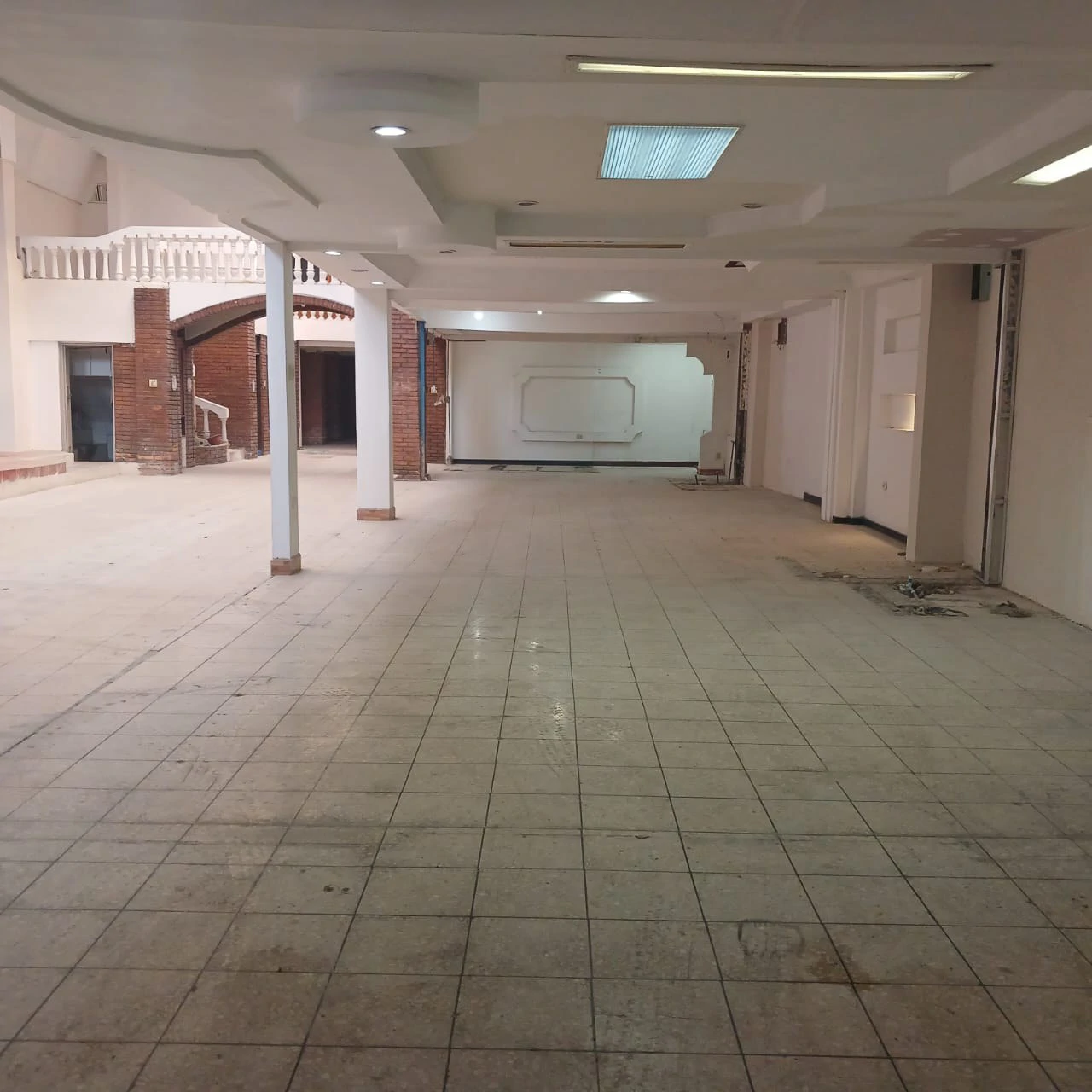 Downtown Hotspot...: Commercial Center close to Central Park - Gallery image 6