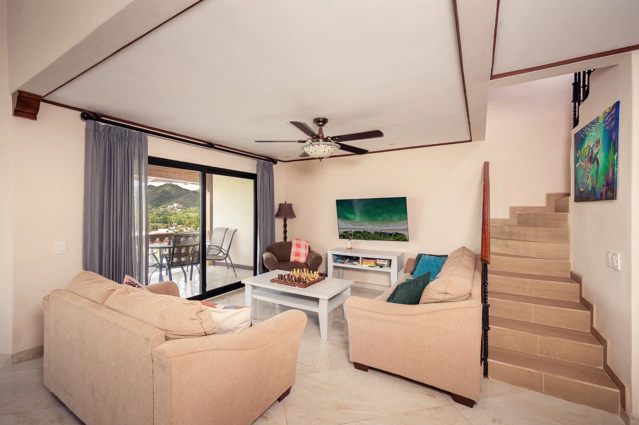 Flamingo Marina Real Penthouse 133: Ocean-View Condo in Playa Flamingo - Gallery image 3