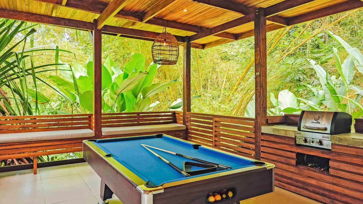 ID 498 - 3 Bd/3Ba w/Pool on 21,000m2 Lot, Punta Uva: Hilltop Estate with Expansive Outdoor Living, Infinity Pool, and Solar Power on 2.1 Hectares of Titled Land - Gallery image 12