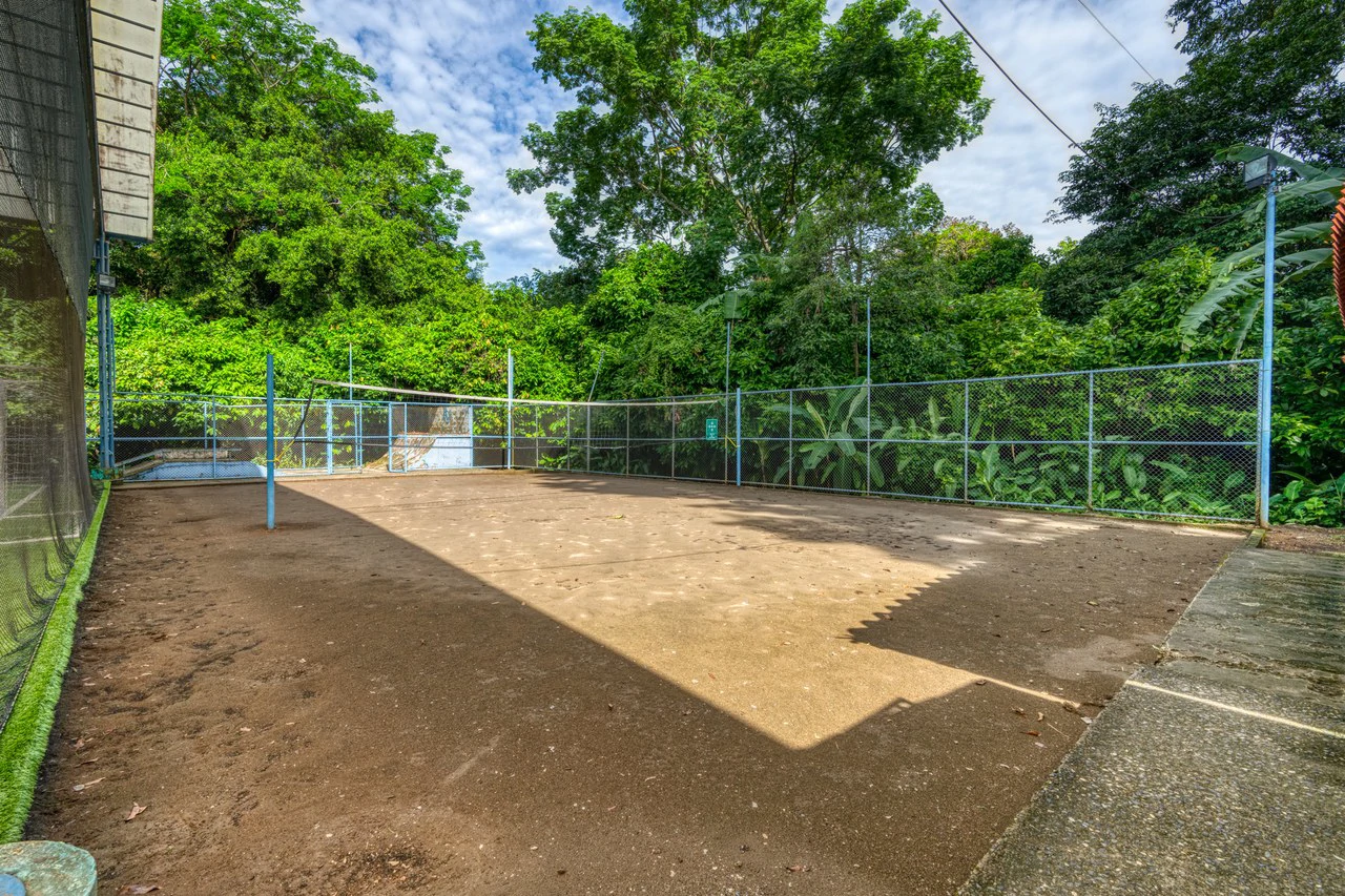 THRIVING SPORTS AND COMMERCIAL BUSINESS WITH OWNER FINANCING OPTION: Rincon Uvita - Gallery image 29