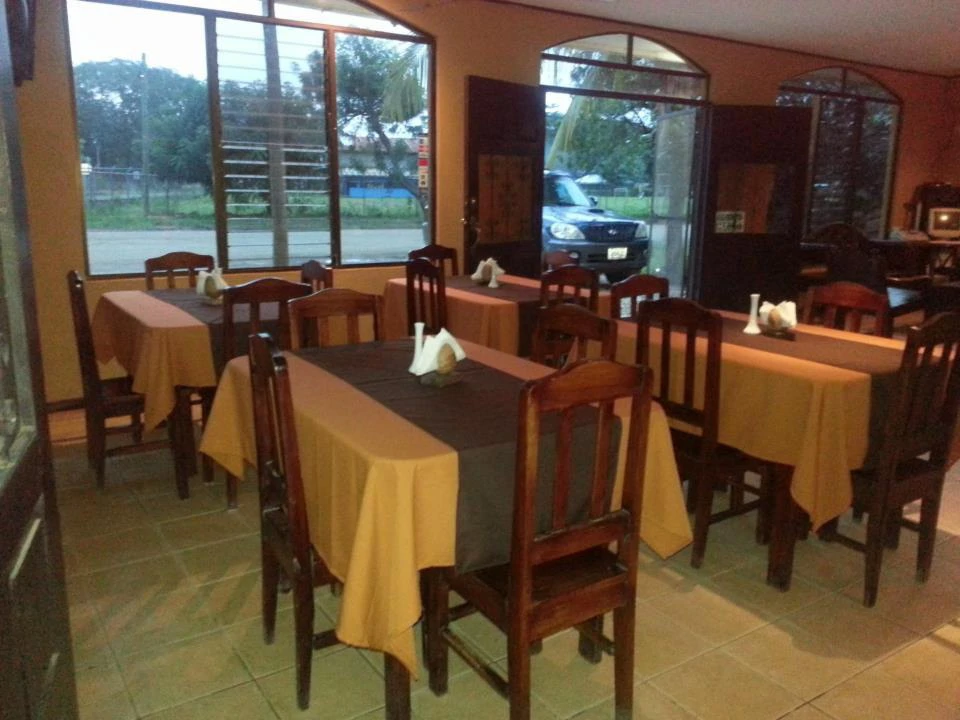 Gran oportunidad comercial: Great business opportunity. Bar-Restaurant-Hotel in Palmira - Gallery image 7
