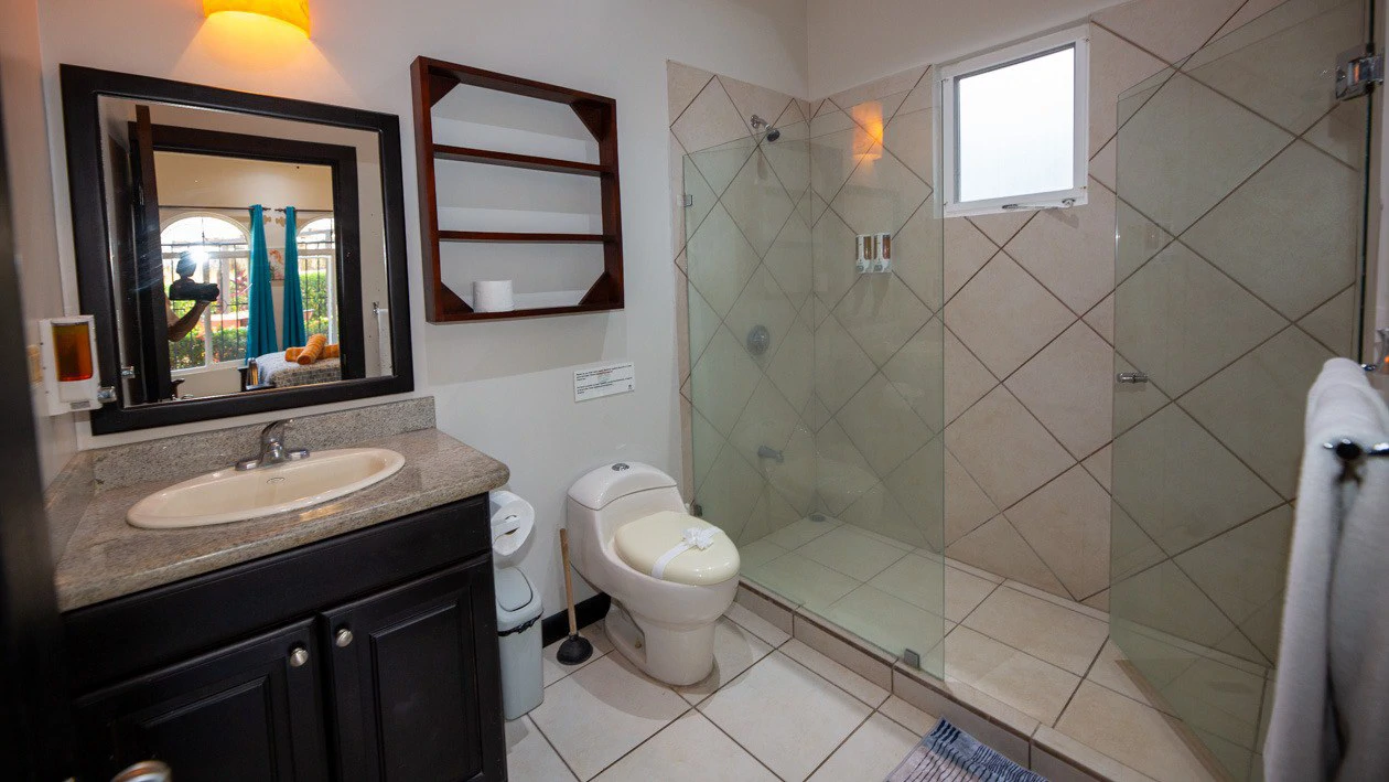 Fantastic Casa Oasis, walk to the beach in Bejuco!: Private Pool in Highly Sought after Neighborhood Ner the beach! - Gallery image 23