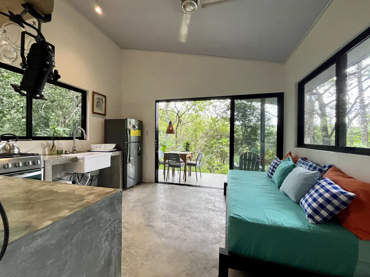 3 Home Estate minutes from the beach in Santa Teresa: 8000m2  Income Producing Property - Gallery image 13