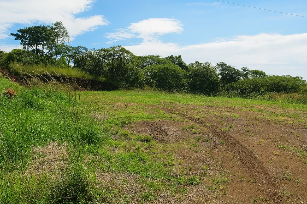 Terreno Exclusivo en Venta – Playa Marbella, Guanacaste, Costa Rica: Mountain Home Construction Site For Sale in Marbella