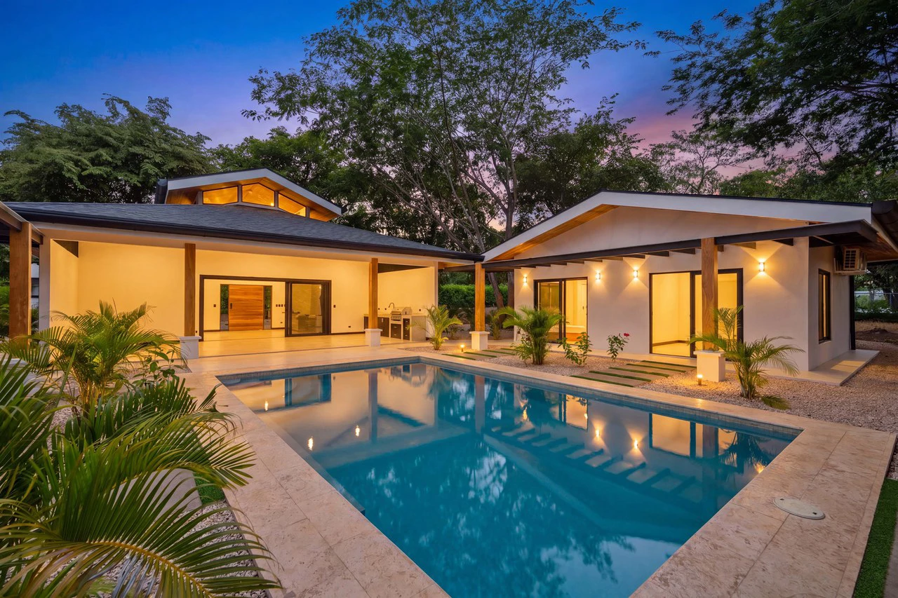 Villa Mariposa: New Balinese-Inspired Luxury Villa Steps from Playa Brasilito