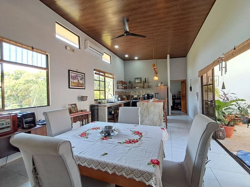 Casa Teresita: Charming 3-Bedroom Home with Garden – 15 Minutes from Sámara - Gallery image 7