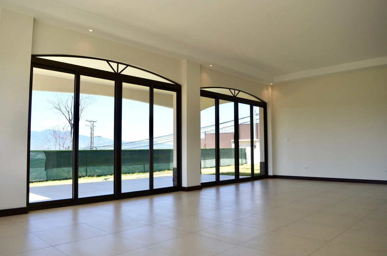 Mountain House For Sale in San Isidro - Gallery image 6