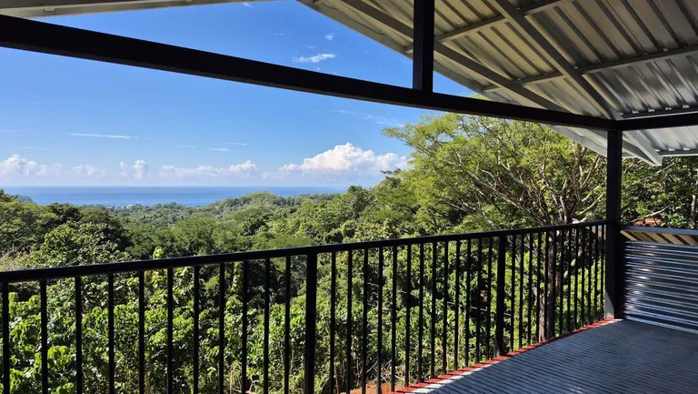 Casa Flex: A rare opportunity to build your own home with an ocean view – 5 minutes from Sámara & The Beach