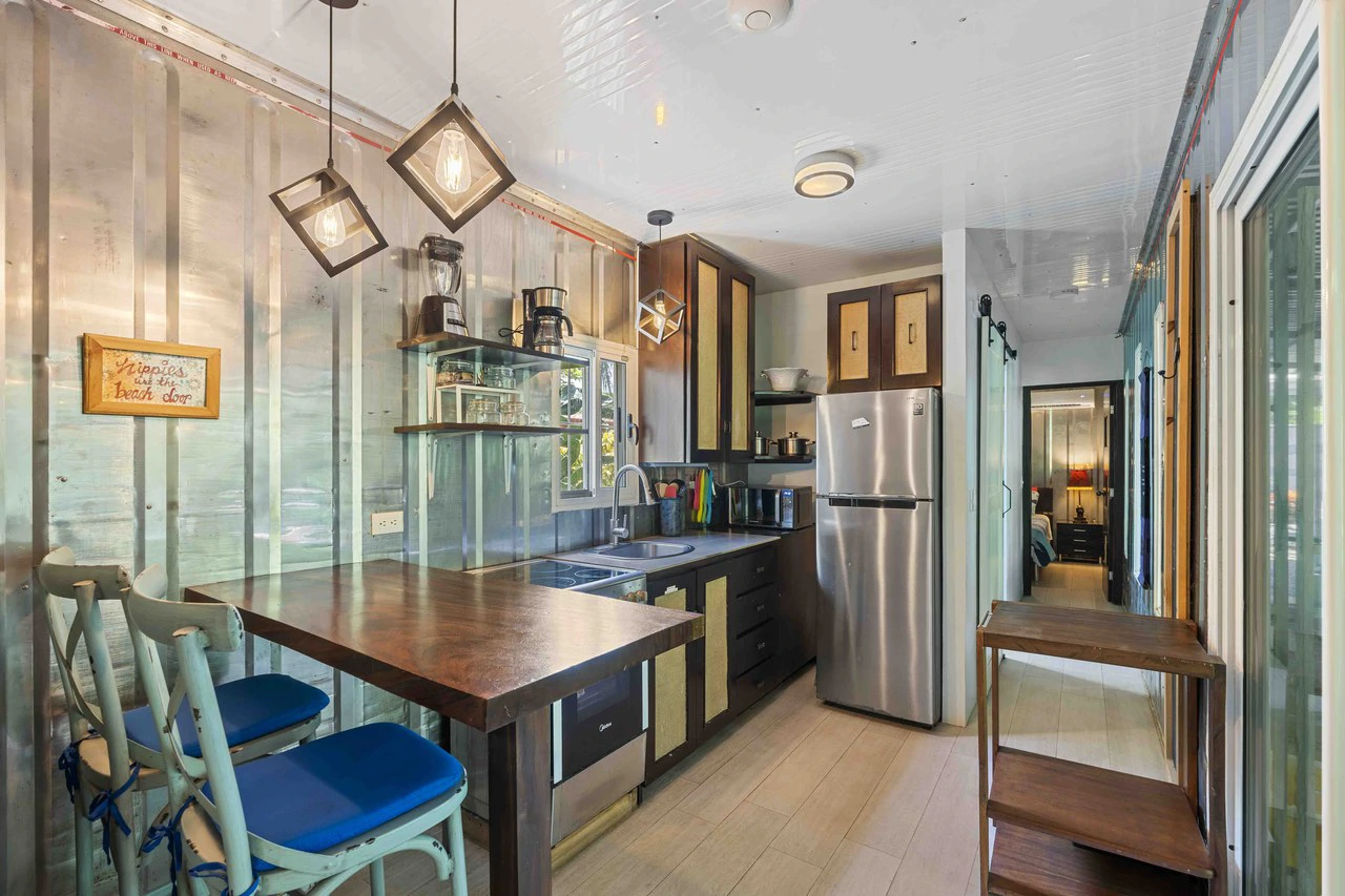 Casa Lemonpaloosa: Very Private Container Home! - Gallery image 7