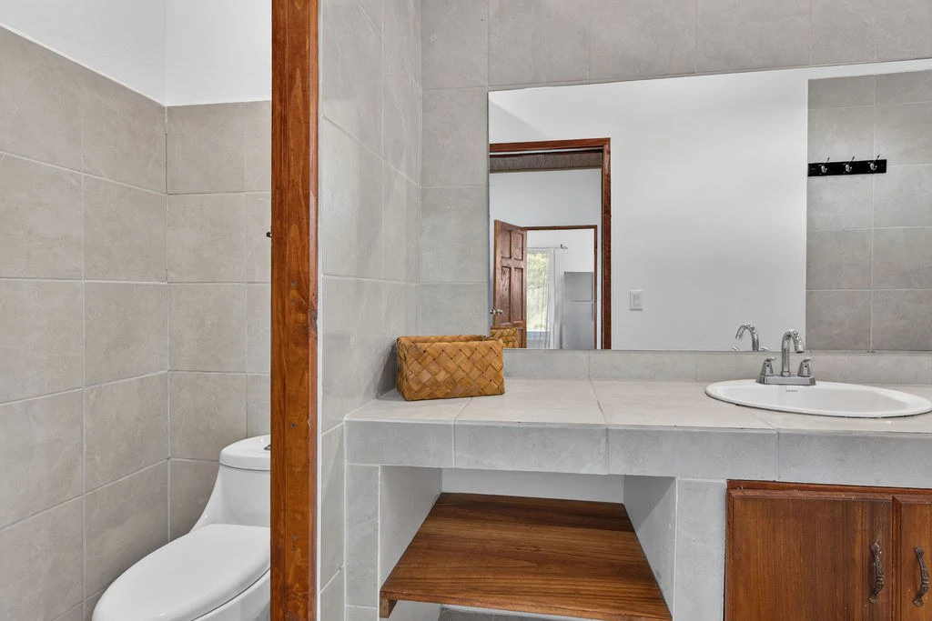 Villa Los Monos: High-Income 9-Unit Rental Property Near Playa Grande - Gallery image 52