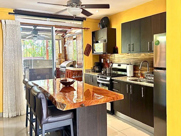 ARA 14: Fully Furnished and Home with Tons of amenities ie. Solar electricity - Gallery image 4