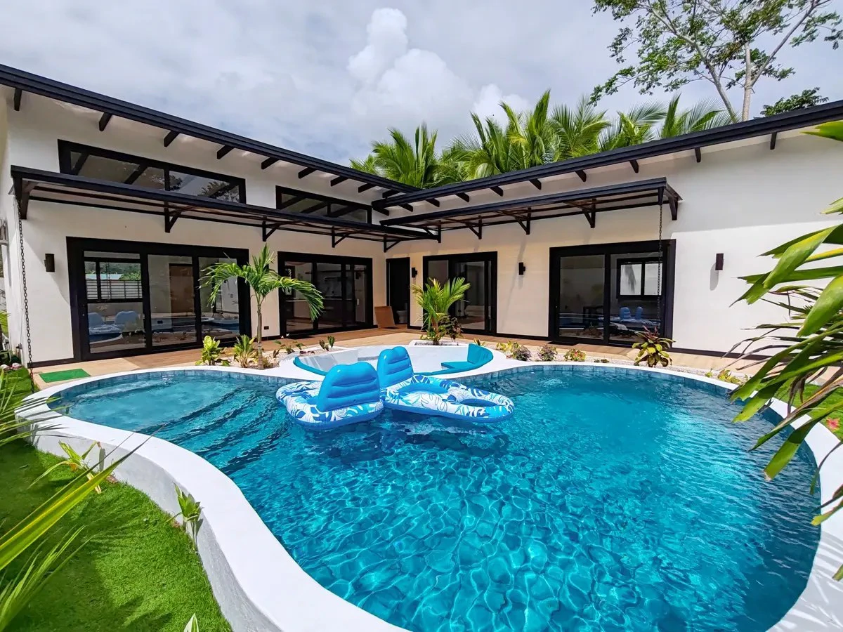 ID 1054: Playa Negra Guest House - Modern 2 Bedroom Home with Pool