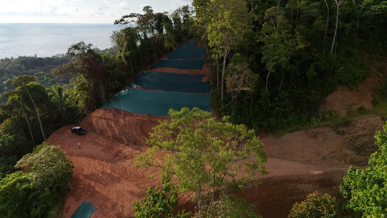 Stunning Ocean and Terraba River view property in Ojochal - Gallery image 16