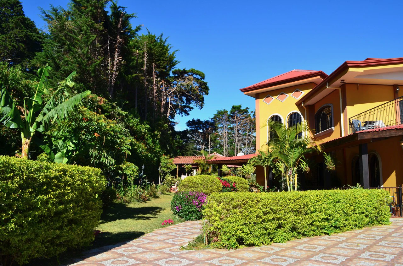 Countryside and Mountain House For Sale in San pablo - Gallery image 2