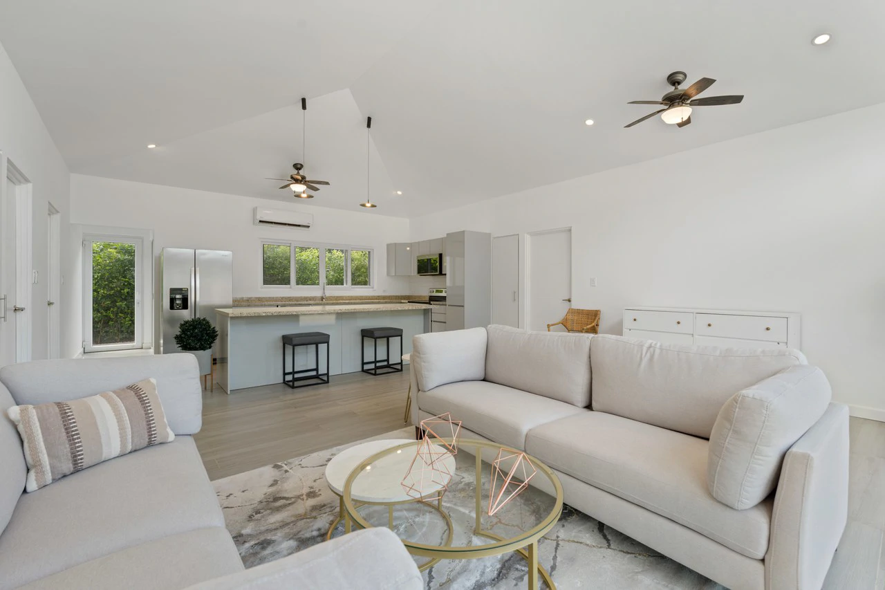 The Point 20: Modern Elegance Meets Coastal Serenity – Home for Sale in Playa Avellanas! - Gallery image 4