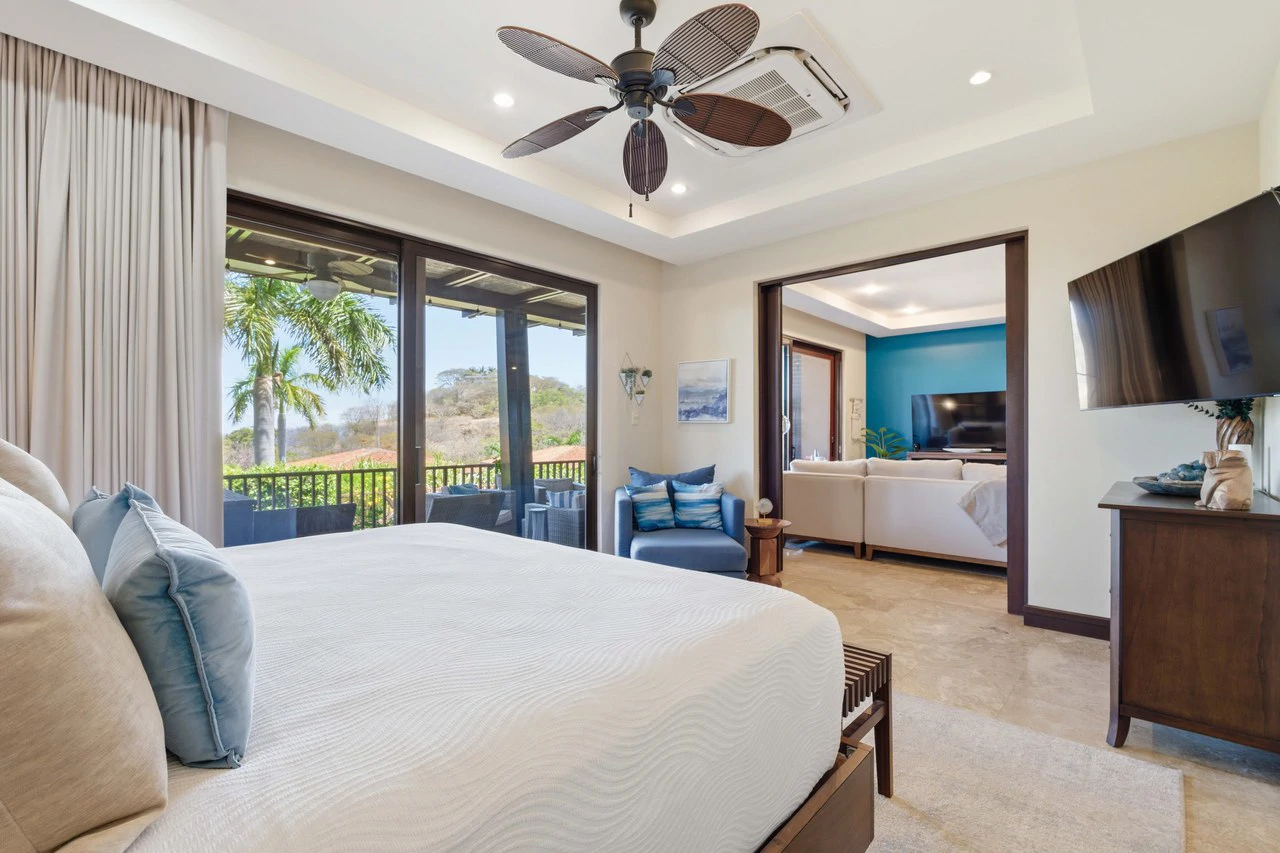 Casa De Los Monos: Upgraded Ocean-View Condo with Direct Pool Access at Azul Paraíso - Gallery image 11