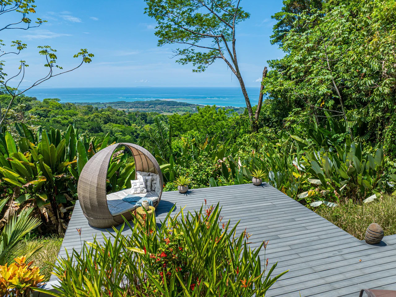 Uvita Ocean and Whale Tail View Modern Home on 3.64 Acres in Exclusive Enclave - Gallery image 10
