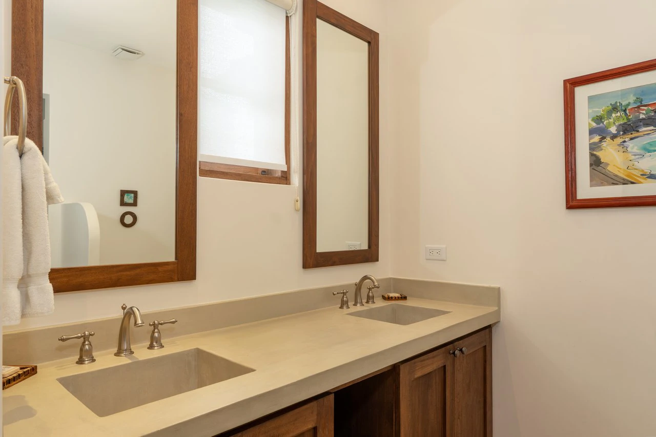 Casa Acuarela: Steps from the Beach & Beach Club, Impeccable 4-Bedroom Home in Las Catalinas - Gallery image 32