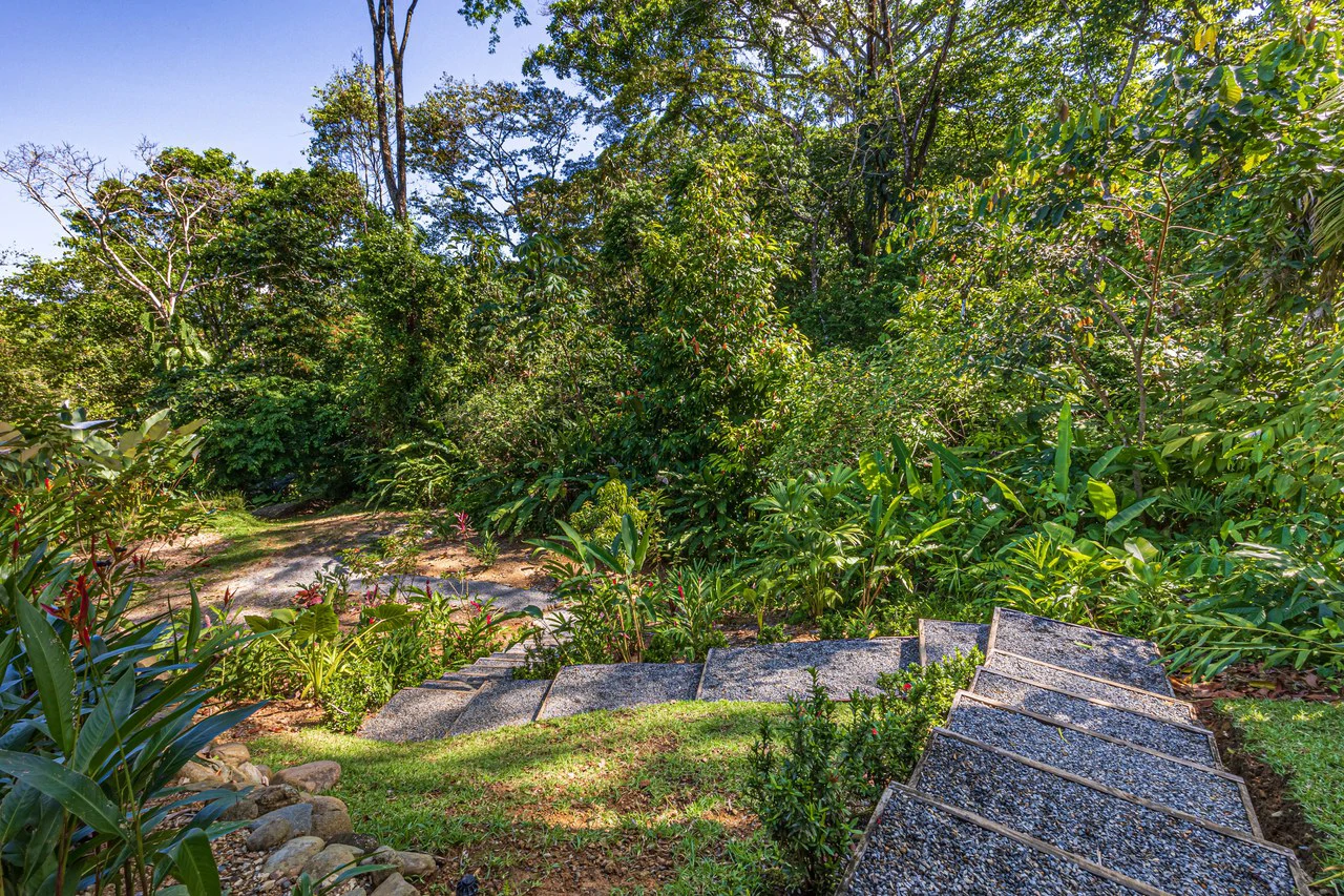 Escaleras Modern Elegance with Ocean Window Views and Jungle Tranquility, Dominical Costa Rica - Gallery image 20