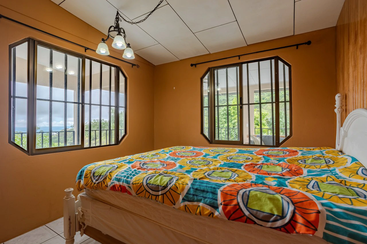 Expansive 27 Acre Farm with Residence in San Isidro del General - Gallery image 38