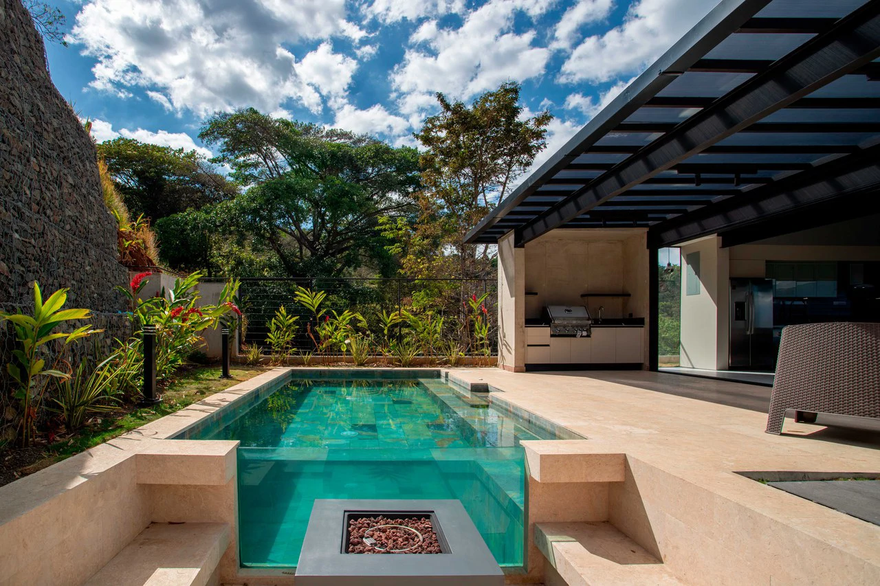 Modern Oasis Home for Sale in Naranjo - Gallery image 37