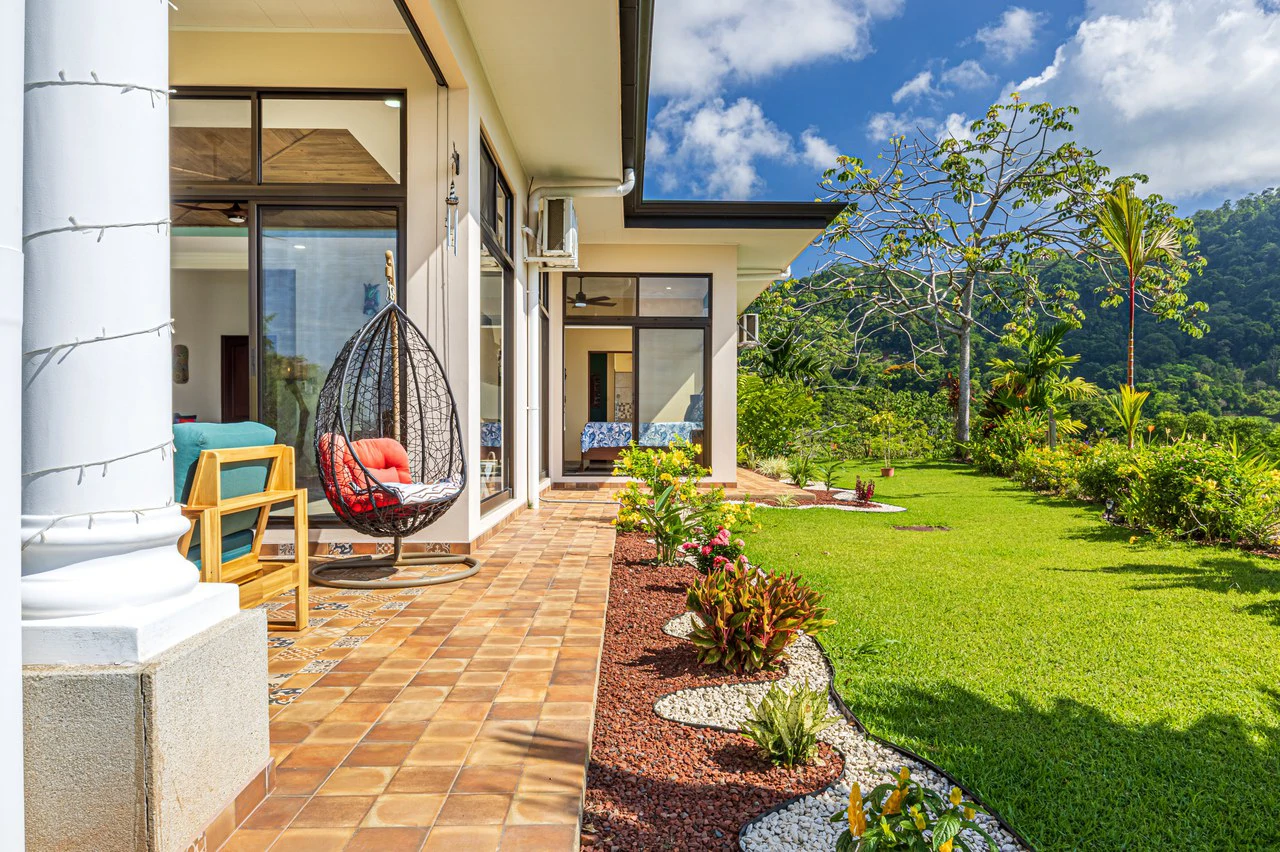 Luxury Ocean View Home with Infinity Pool in Hills of Portalon – Move-In Ready - Gallery image 25