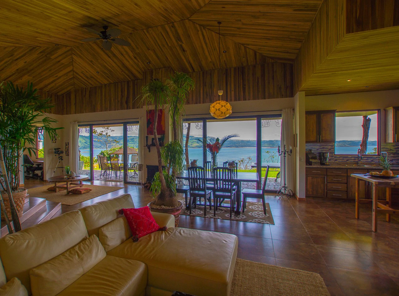 Luxury Vacation Rental Villas for Sale with Amazing Views of Lake Arenal - Gallery image 11