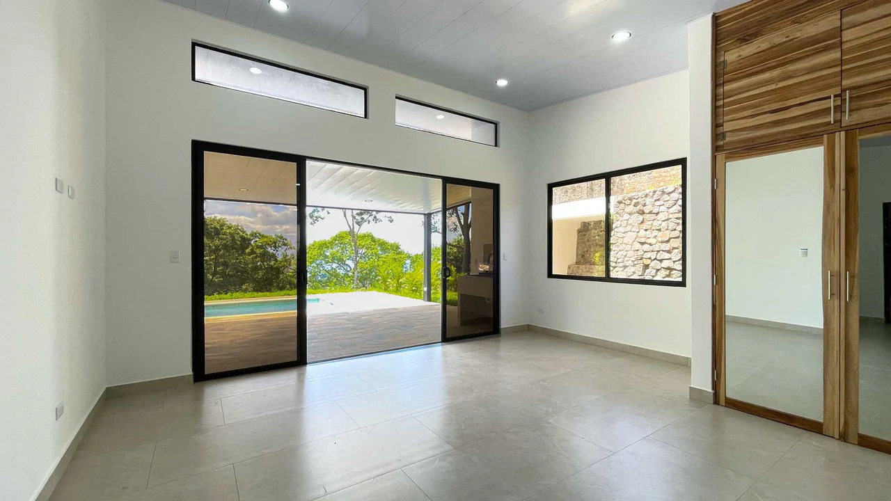 New Home for Sale in Atenas, Costa Rica with Private Pool and Tropical Surroundings - Gallery image 7