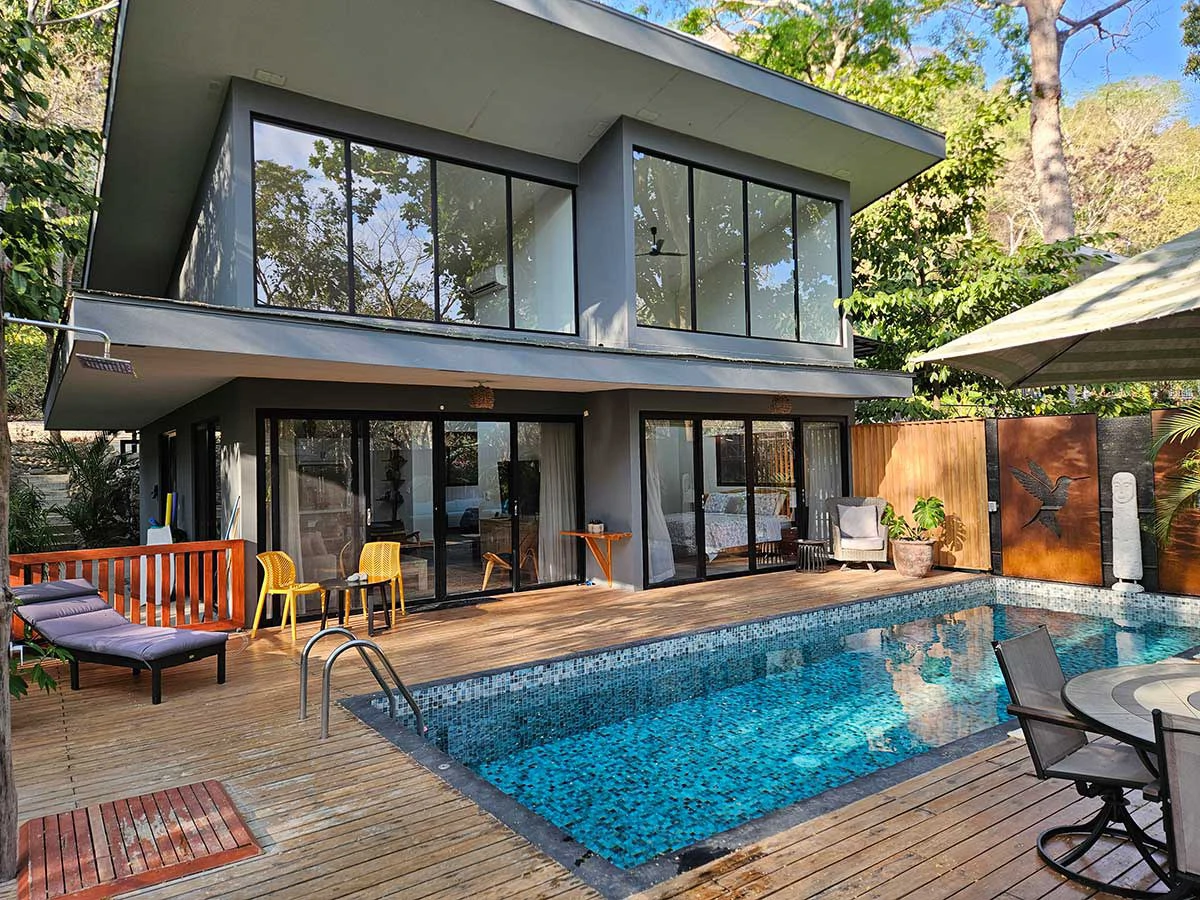 ID 4171: Modern Tropical: Luxury Retreat with Saltwater Pool in Bellevue - Gallery image 8