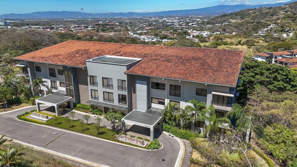 Apartment For Sale in Santa Ana