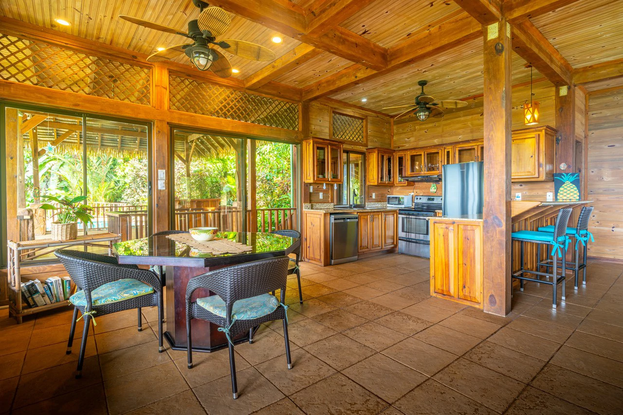 VILLA KRISTINA MARIA - 3.84 ACRES - PERLA DE BALLENA ESTATES: Mountain House For Sale in Bahía Ballena - Gallery image 21
