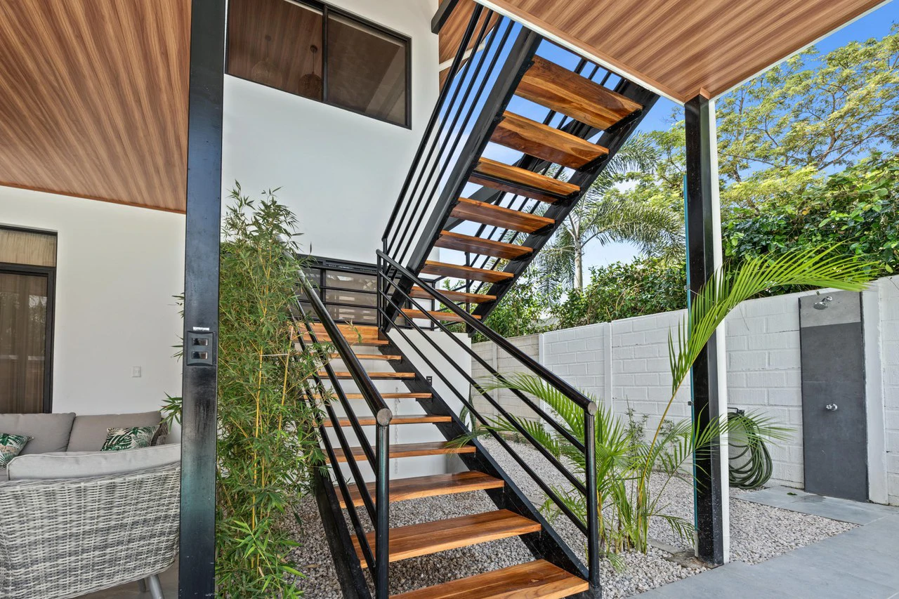 Sámara Serenity - In Town Income Generating Duplex: Near the Coast 1/2 Duplex For Sale in Playa Samara - Gallery image 9