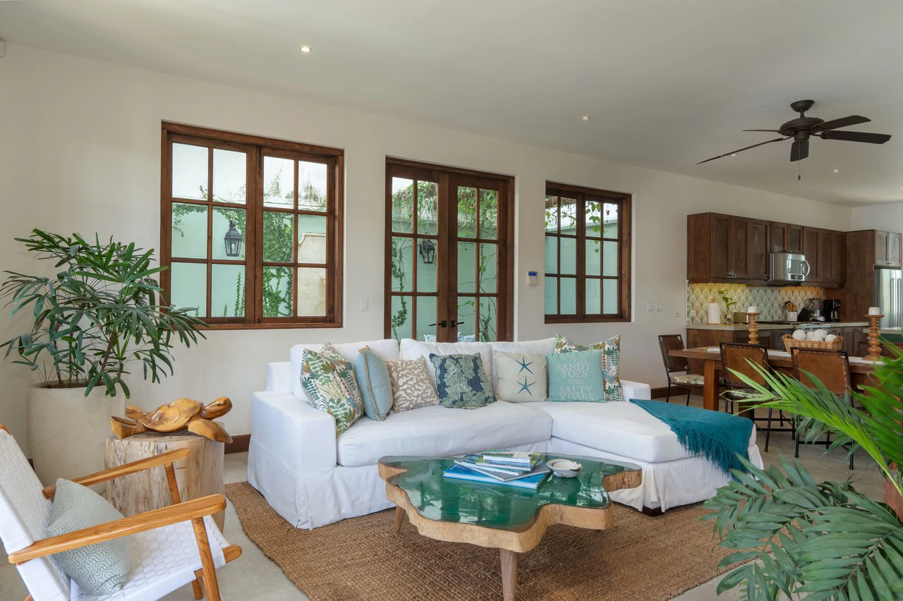 Casa Acuarela: Steps from the Beach & Beach Club, Impeccable 4-Bedroom Home in Las Catalinas