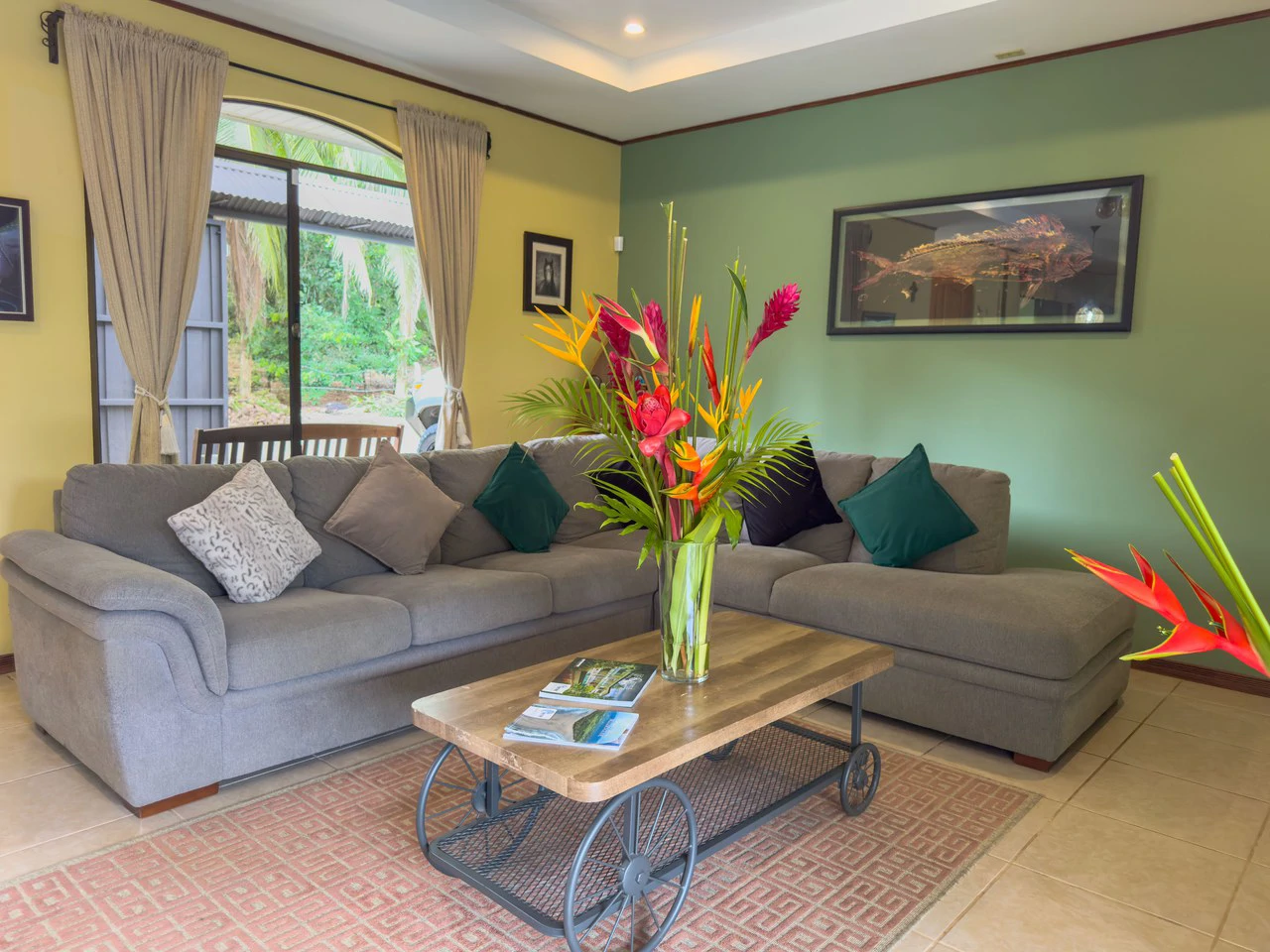 Naranjito corner lot house - photo 10