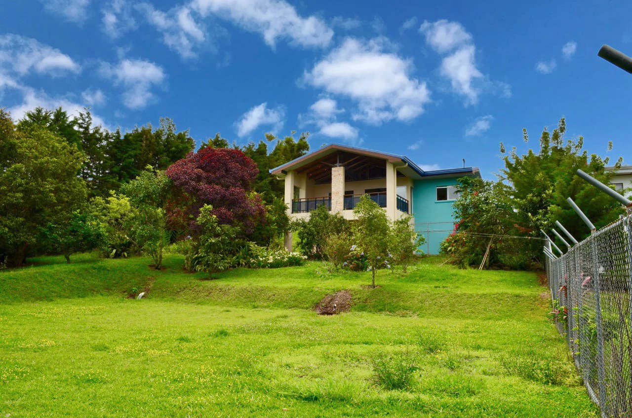 Mountain modern house in San Isidro, Costa Rica - Gallery image 4