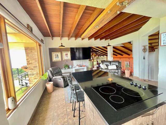 Colonial-Contemporary House with Retractable Star Roof, Guest House, and Panoramic Views - Gallery image 15