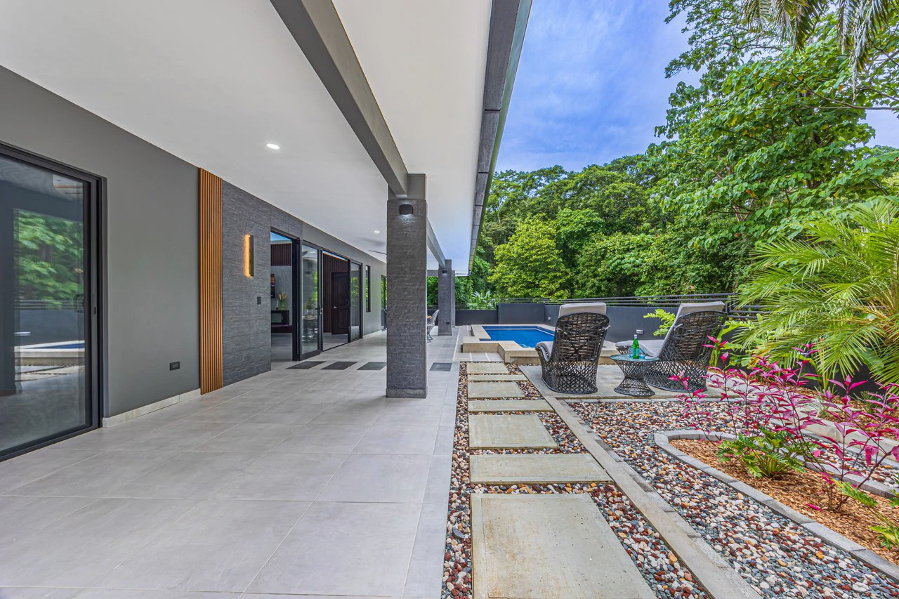 Gorgeous Brand New 3br Home close to Dominical with extra land.: House For Sale in Hatillo - Gallery image 37