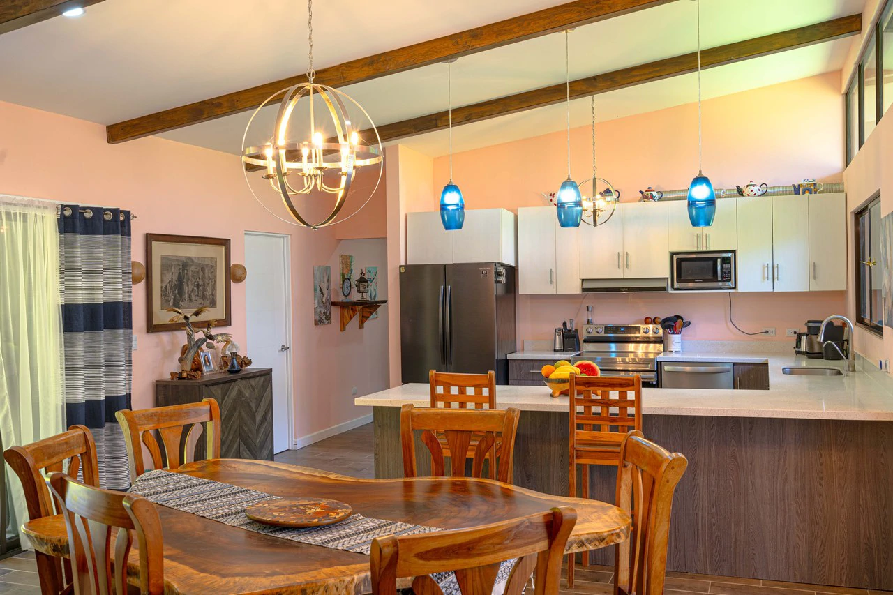 Three home stunning estate close to Quepos: Mountain Property For Sale in Parrita - Gallery image 11