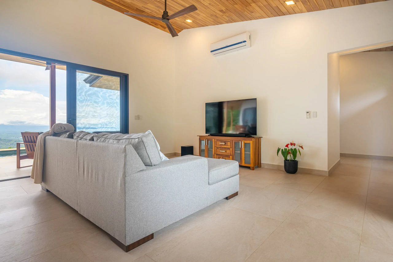 Cascada Sandalo Jaw Dropping Ocean Views!: Mountain House For Sale in Tres Rios - Gallery image 24
